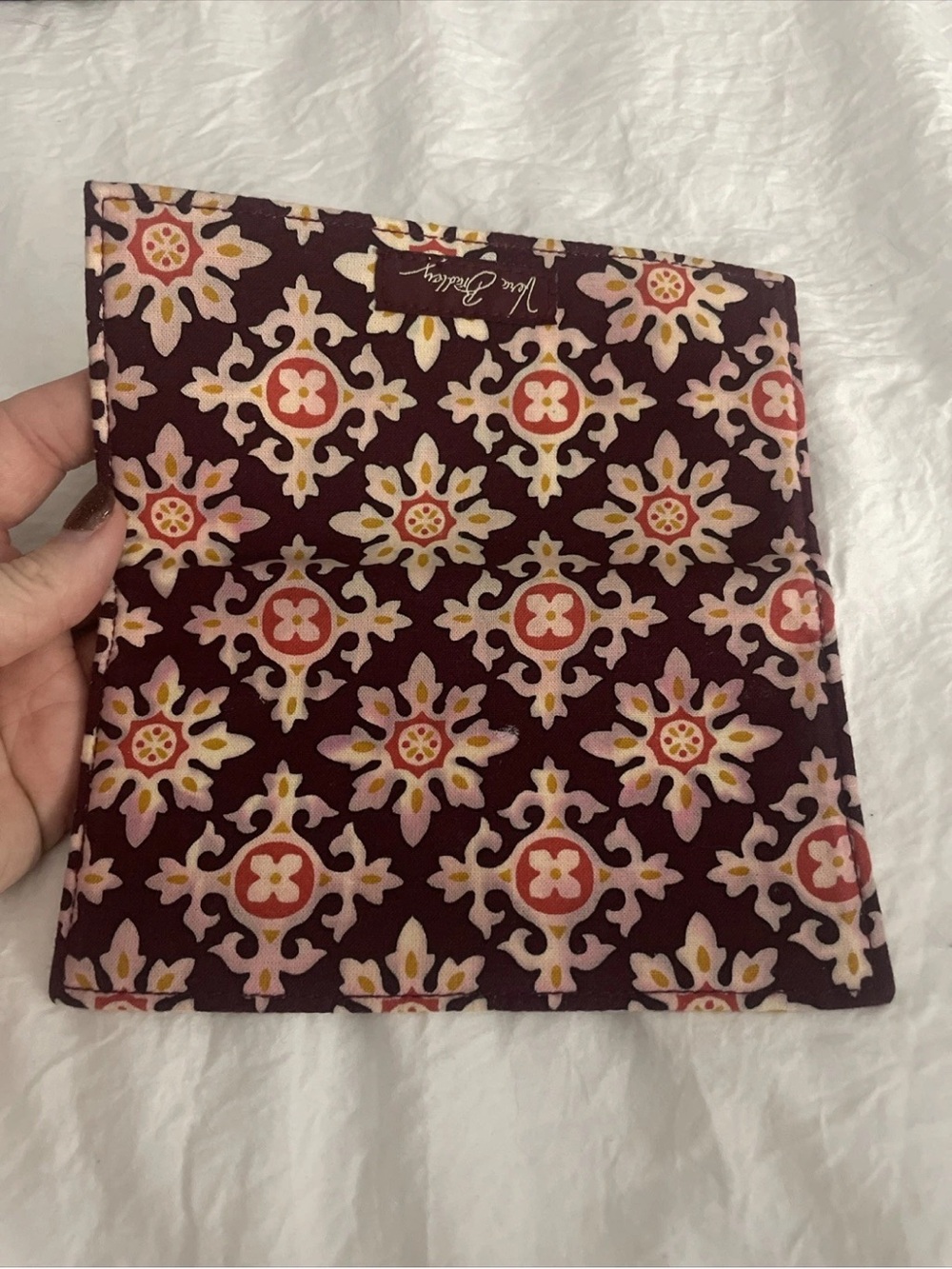 Vera Bradley Medallion Checkbook Cover Retired Pattern Brown - Picture 5 of 6